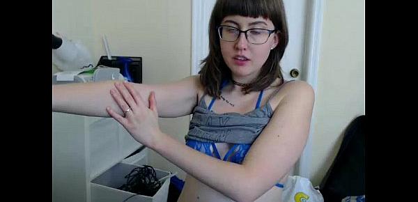  find6.xyz girl helena73 flashing boobs on live webcam